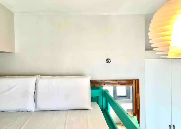 Cozy House Bgc 1br Up To 6 Guests 100mbps Wifi Apartment *