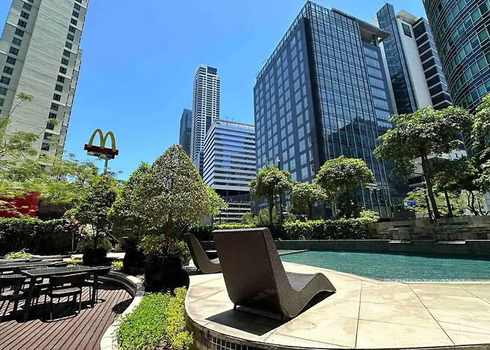 Apartment Cozy House Bgc 1br Up To 6 Guests 100mbps Wifi