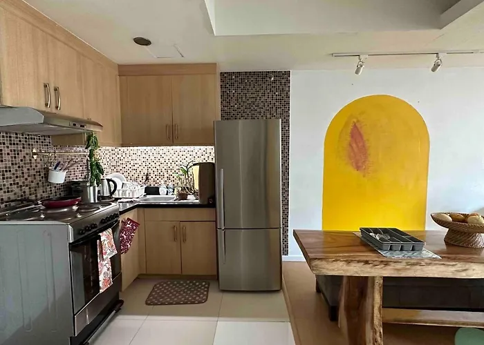 Cozy House Bgc 1br Up To 6 Guests 100mbps Wifi * Manila